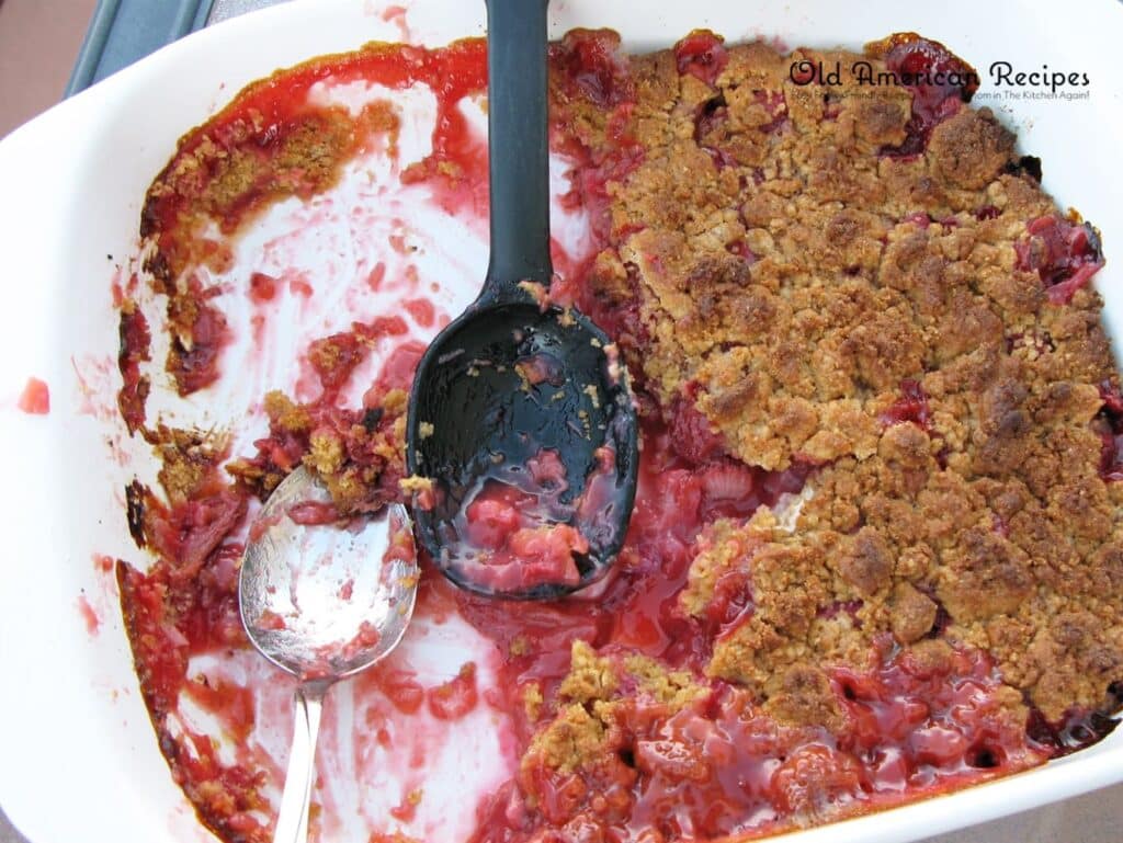 Strawberry-Rhubarb Cobbler