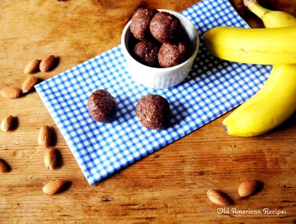 Chocolate Banana Bread Snack Balls