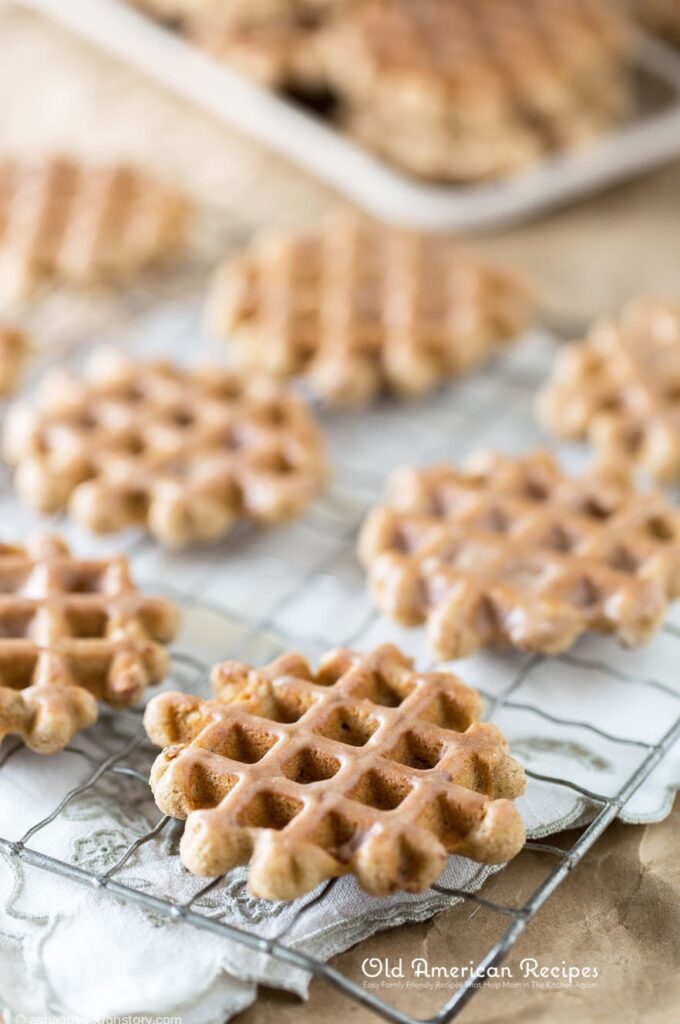 Cinnamon waffle cookies