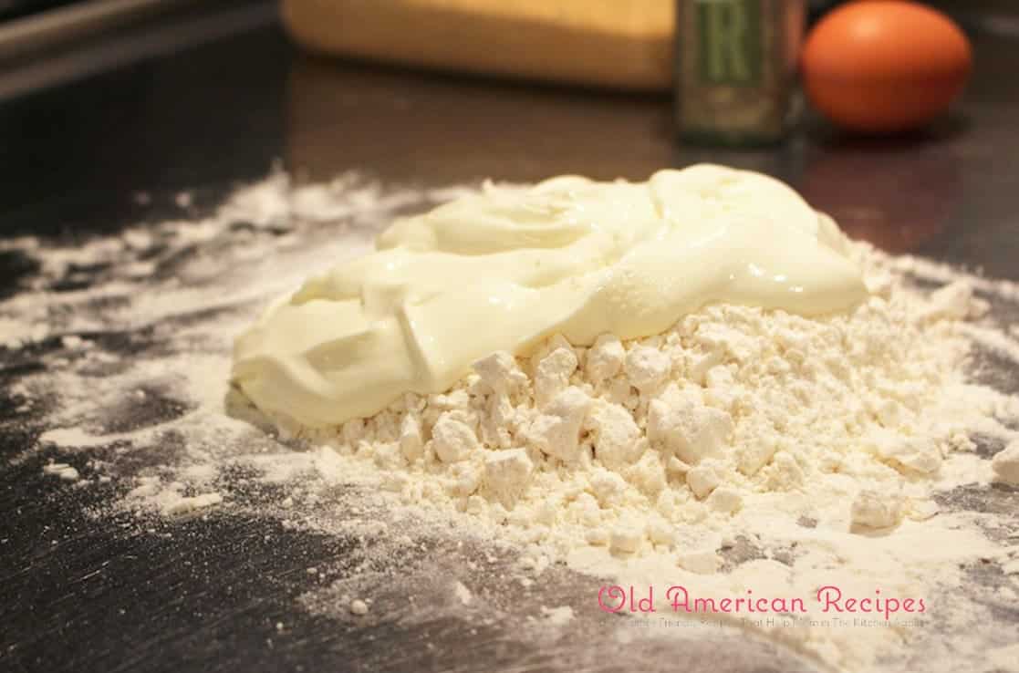2 Ingredient Pizza Base Greek Yoghurt And Flour Old American Recipes