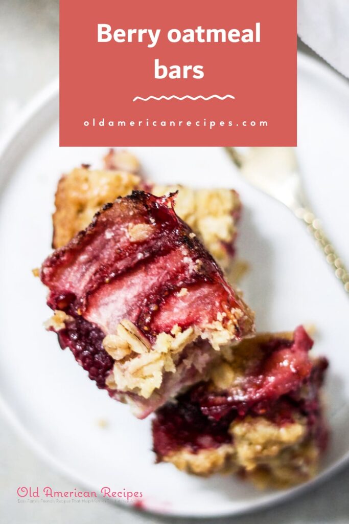 Berry oatmeal bars