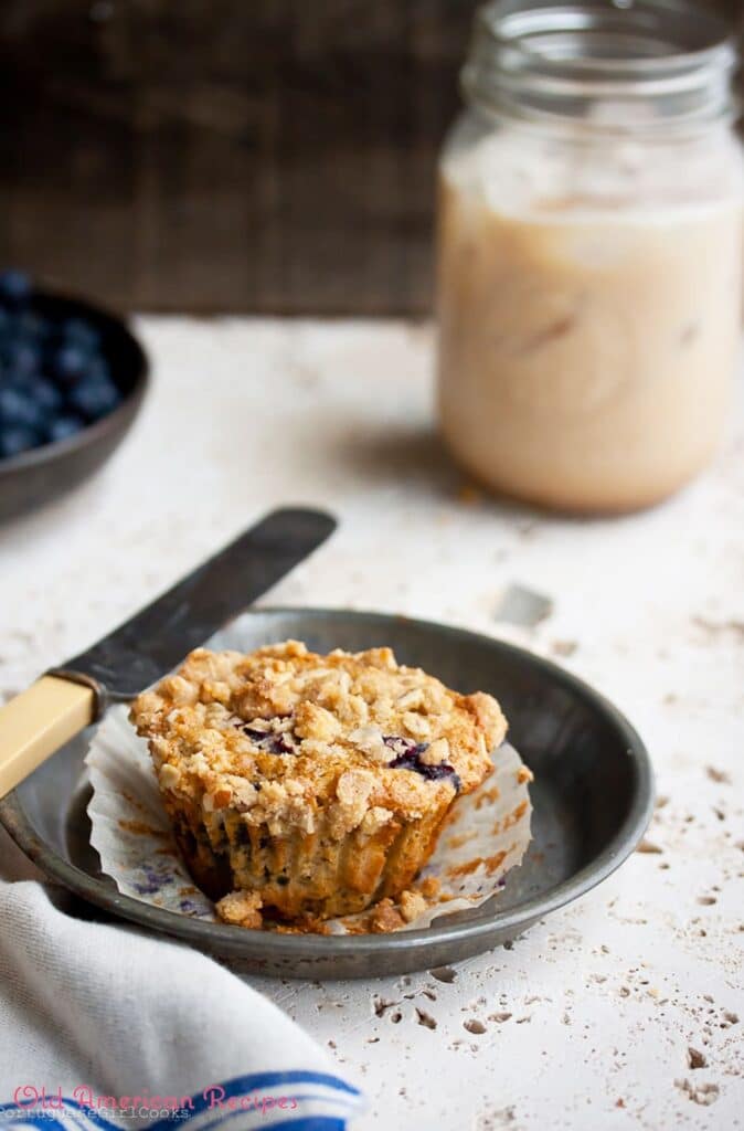 Healthy Blueberry Oat Muffins with Almond-Oat Crumble